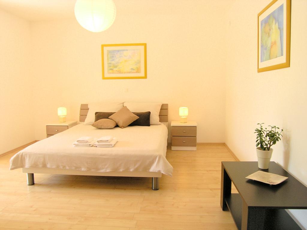 Apartments Dagmar Krk Town Dış mekan fotoğraf