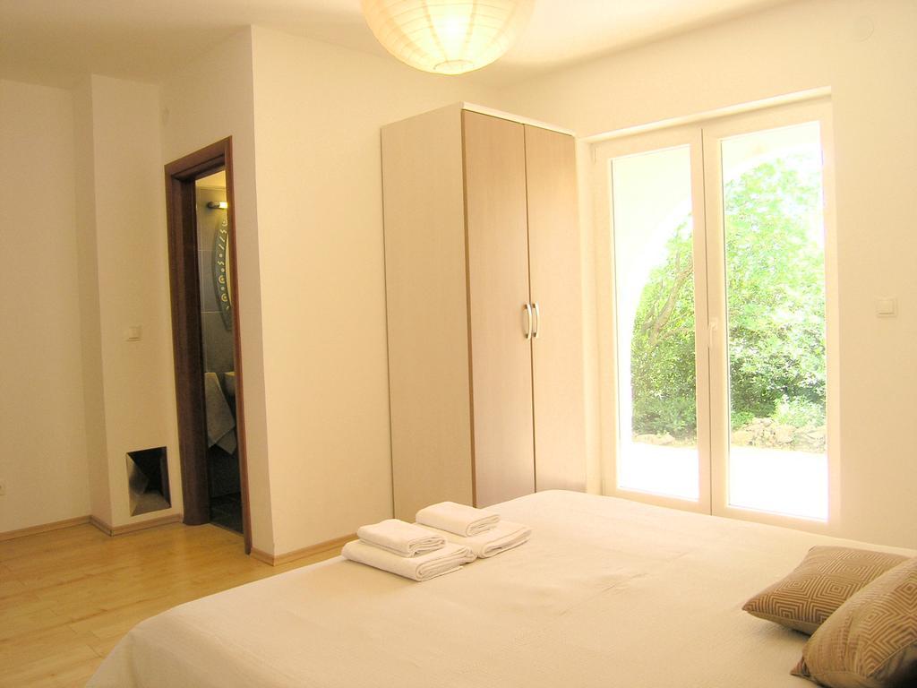 Apartments Dagmar Krk Town Dış mekan fotoğraf